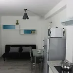 Apartment Temporary Hm *